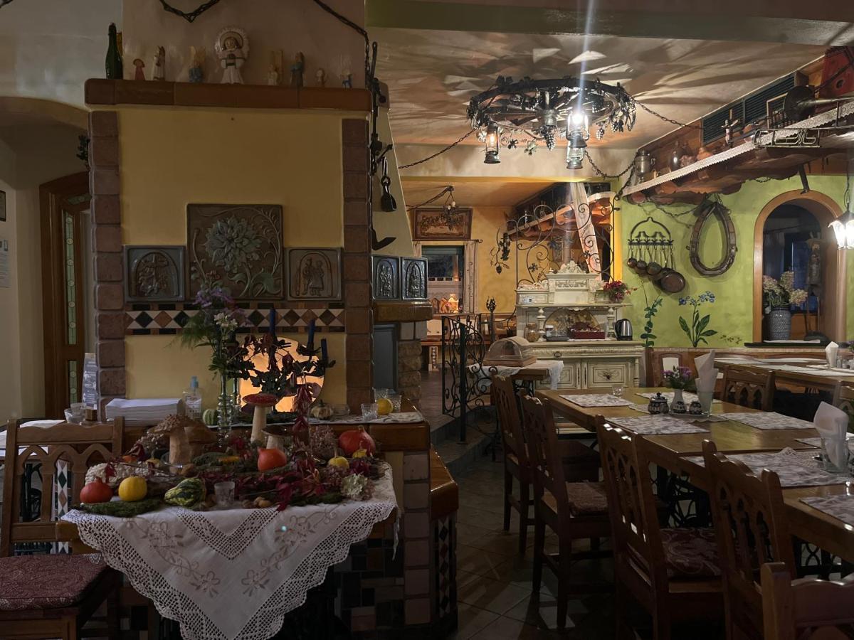 Gosciniec Stara Kuznia Hotel Debska Kuznia Kültér fotó