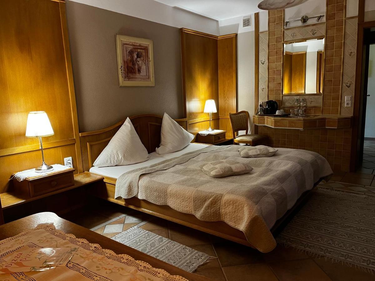 Gosciniec Stara Kuznia Hotel Debska Kuznia Kültér fotó