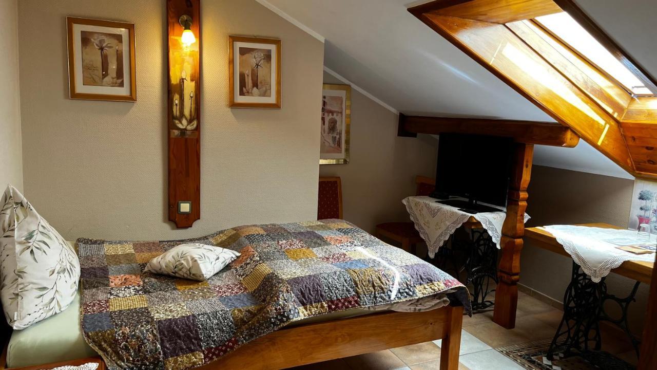 Gosciniec Stara Kuznia Hotel Debska Kuznia Kültér fotó